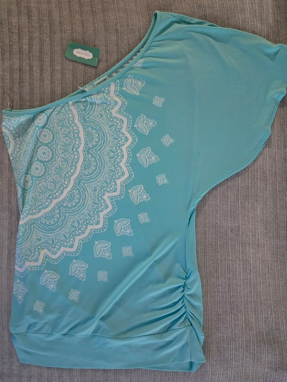 Off-shoulder Flowy Blouse